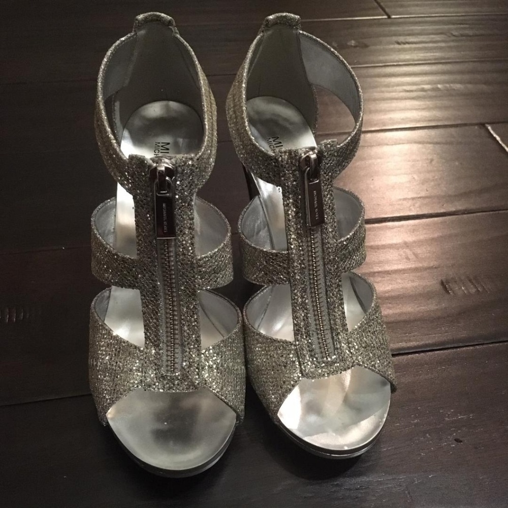 NEW Michael Kors Berkley T-Strap Glitter Heels